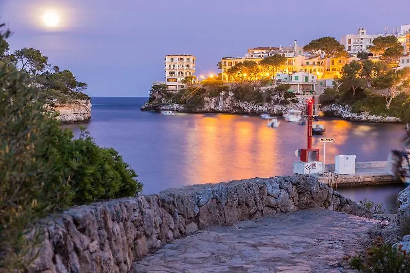 Hotel Santanyi Port Cala Figuera  Hostel