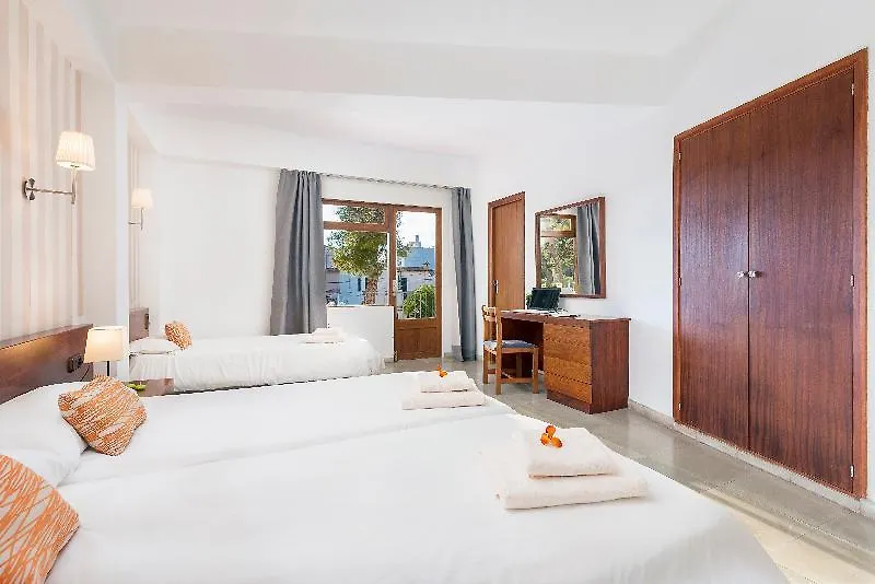 Hostel Hotel Santanyi Port Cala Figuera
